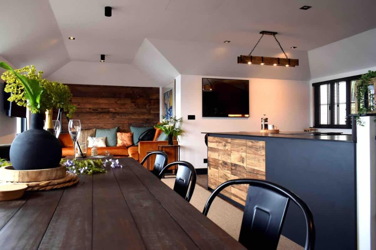 Stunning Waterfront Apartment With Spectacular Views & Parking At 'Captains Loft' Falmouth Bagian luar foto
