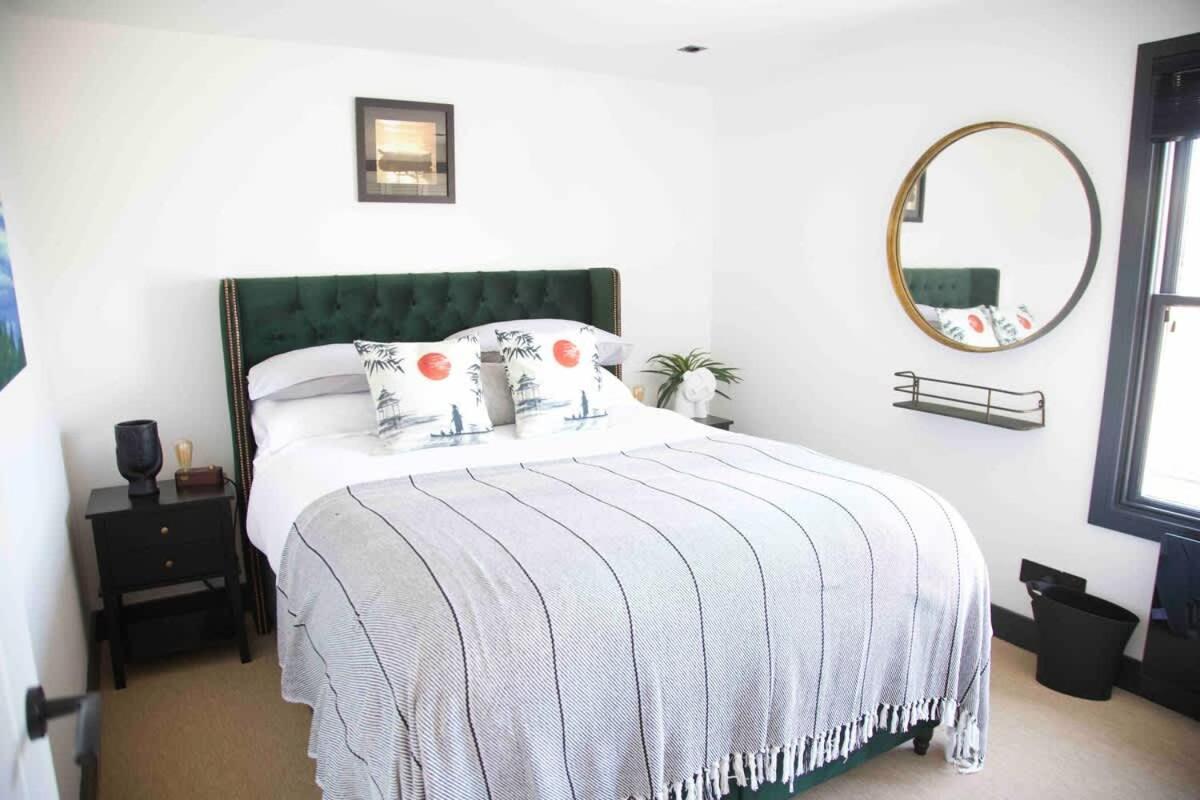 Stunning Waterfront Apartment With Spectacular Views & Parking At 'Captains Loft' Falmouth Bagian luar foto
