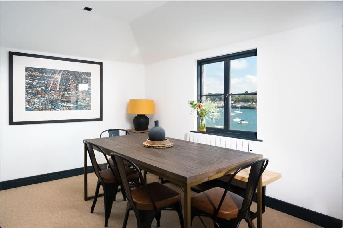 Stunning Waterfront Apartment With Spectacular Views & Parking At 'Captains Loft' Falmouth Bagian luar foto